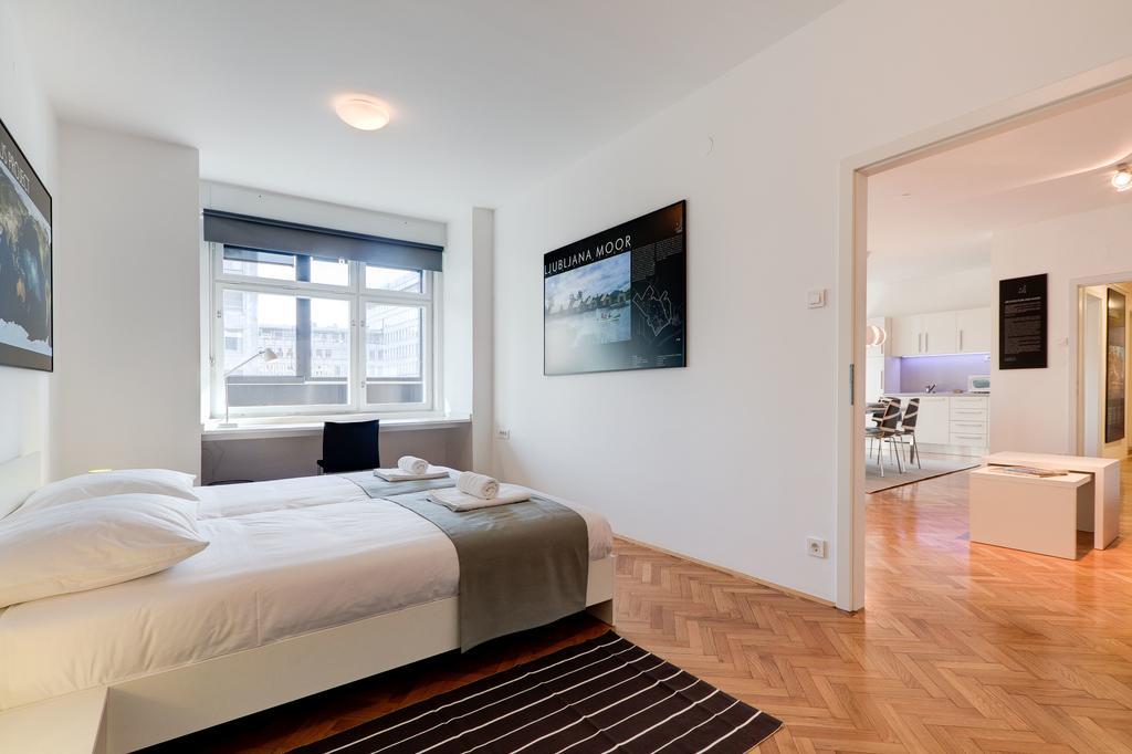 Slovenska Street Apartment *